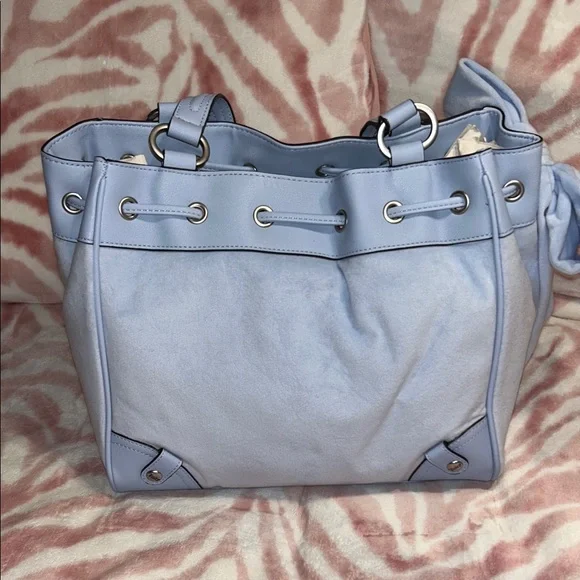 Juicy Couture Daydreamer. Classic Juicy Lover Tote in Blue Star - Picture 2 of 5